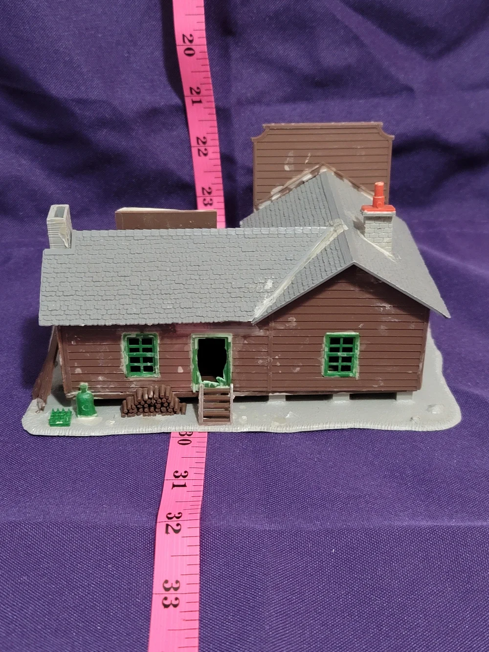 HO SCALE - TYCO - SPEEDY ANDREWS REPAIR SHOP BUILDING - MADE BY POLA IN GERMANY